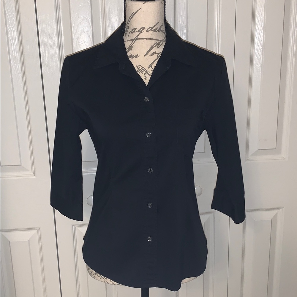 New York & Company Classic Black Top